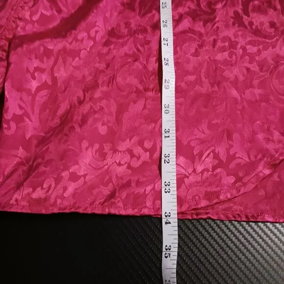 VTG Lucie Ann II Hot‎ Pink Satin Longsleeve Button-Up Collared Nightshirt Size M - Picture 9 of 10